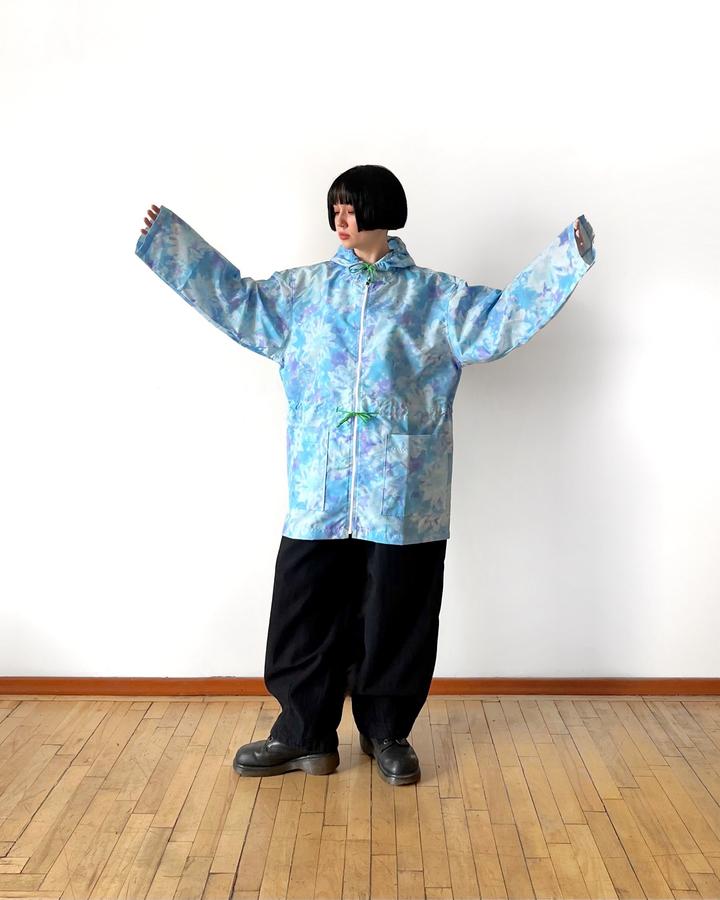 легкая винтажная ветровка