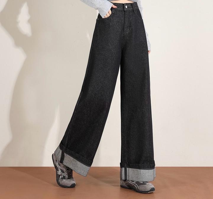 Черные джинсы