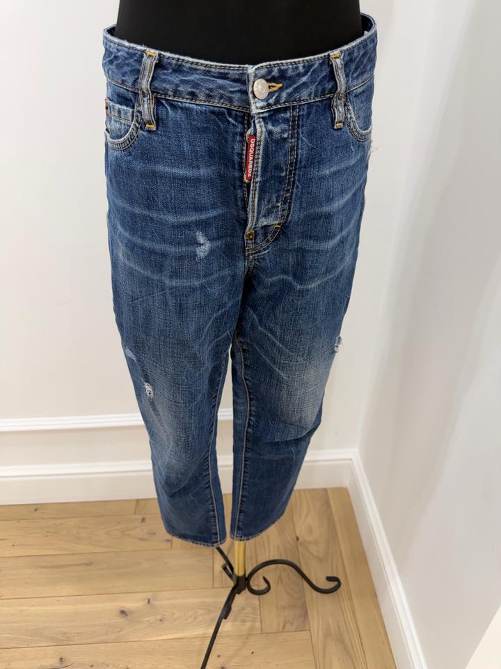 Джинсы укороченные DSQuared