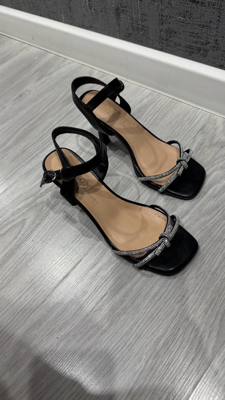 Туфли босоножки