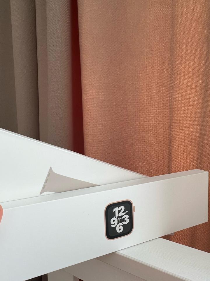 Apple Watch SE 40 mm