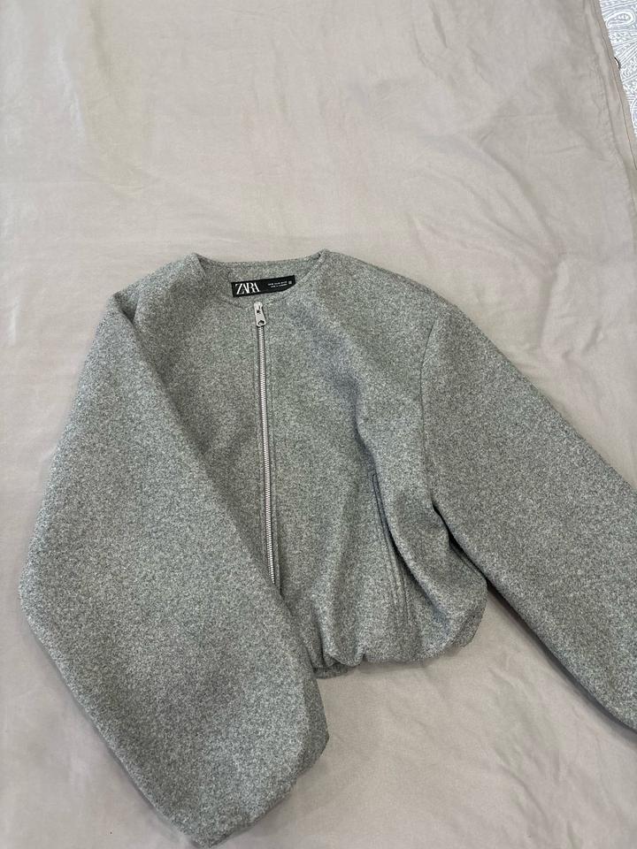 Бомбер ZARA