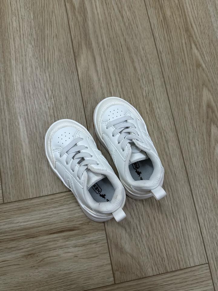 Кроссовки next