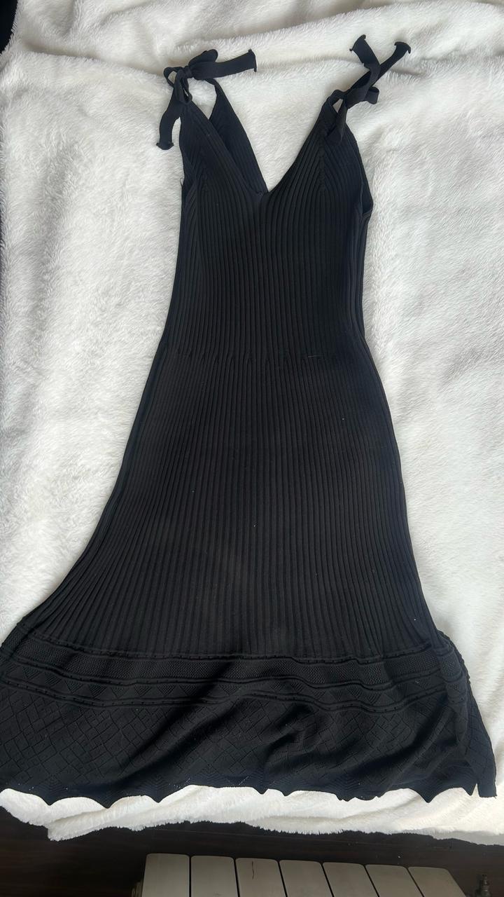 Черное платье