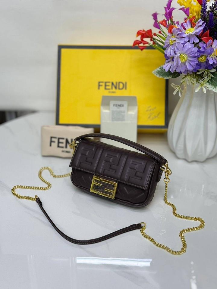 Сумка Fendi натуральная кожа