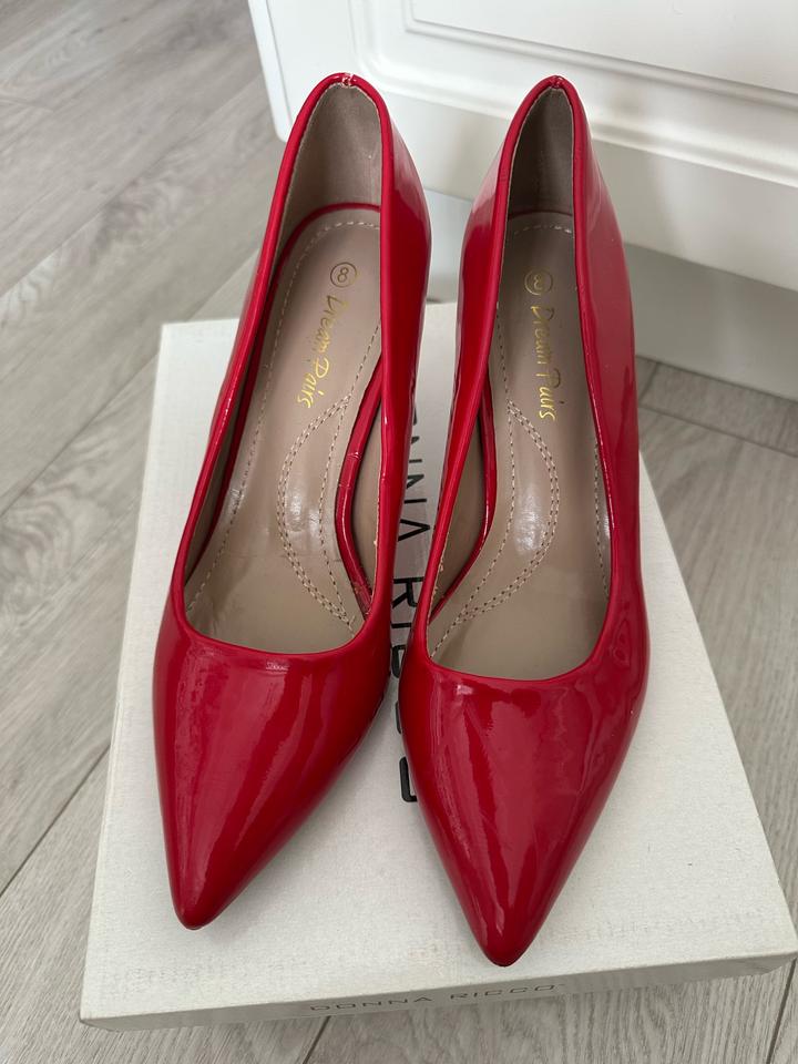 Красные туфли размер 38-39
