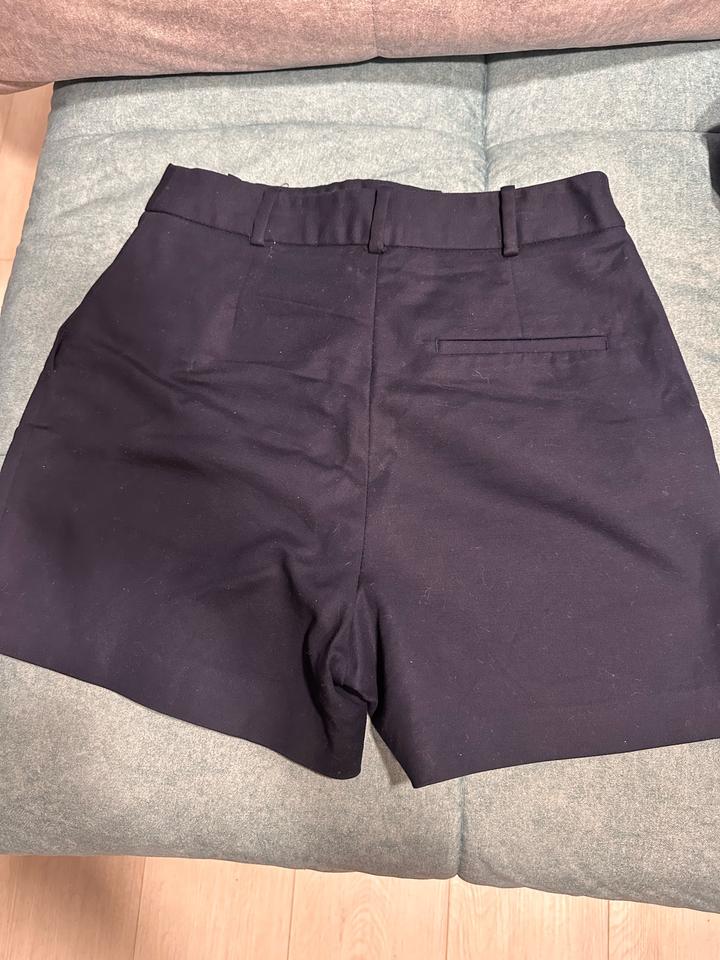 Шорты Zara