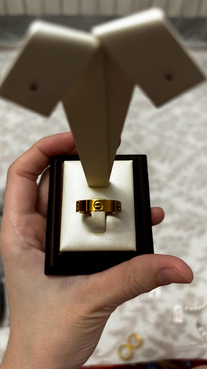 Cartier кольцо из титана есть размеры 17,5 р- 18 р