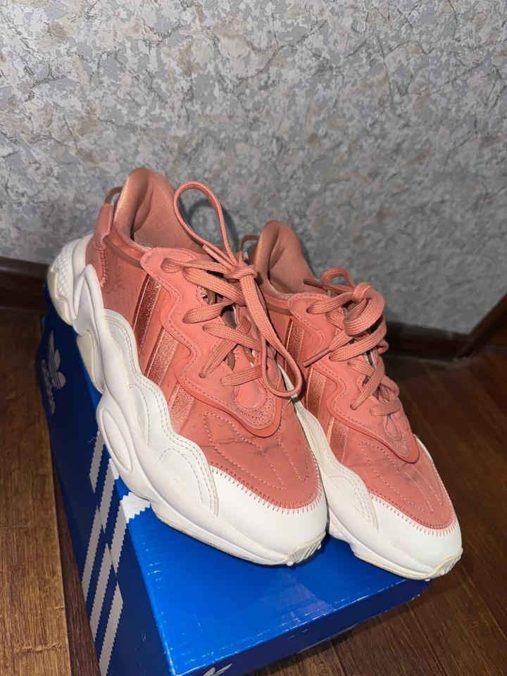 Кроссовки adidas