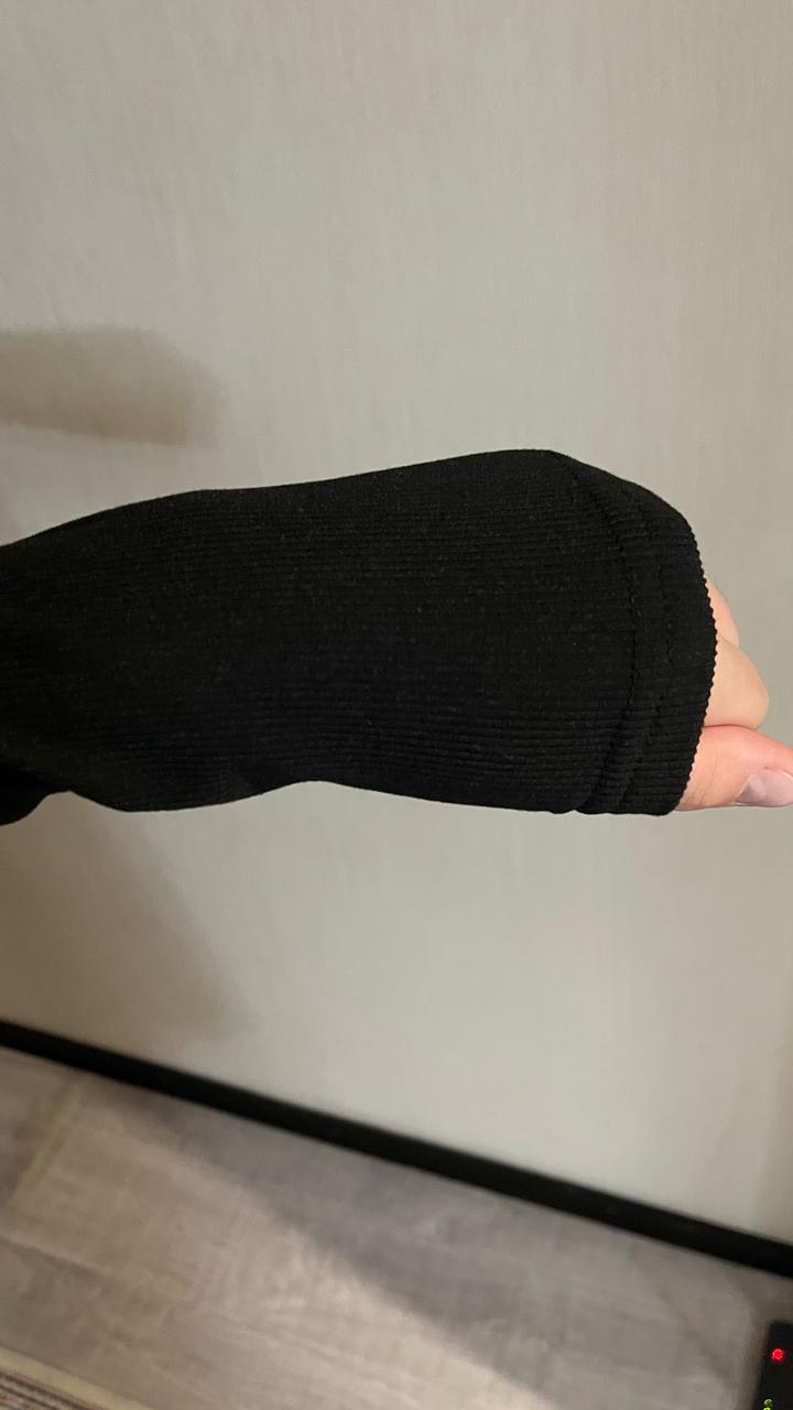 Повседневняя приталенная зипка в рубчик🤍