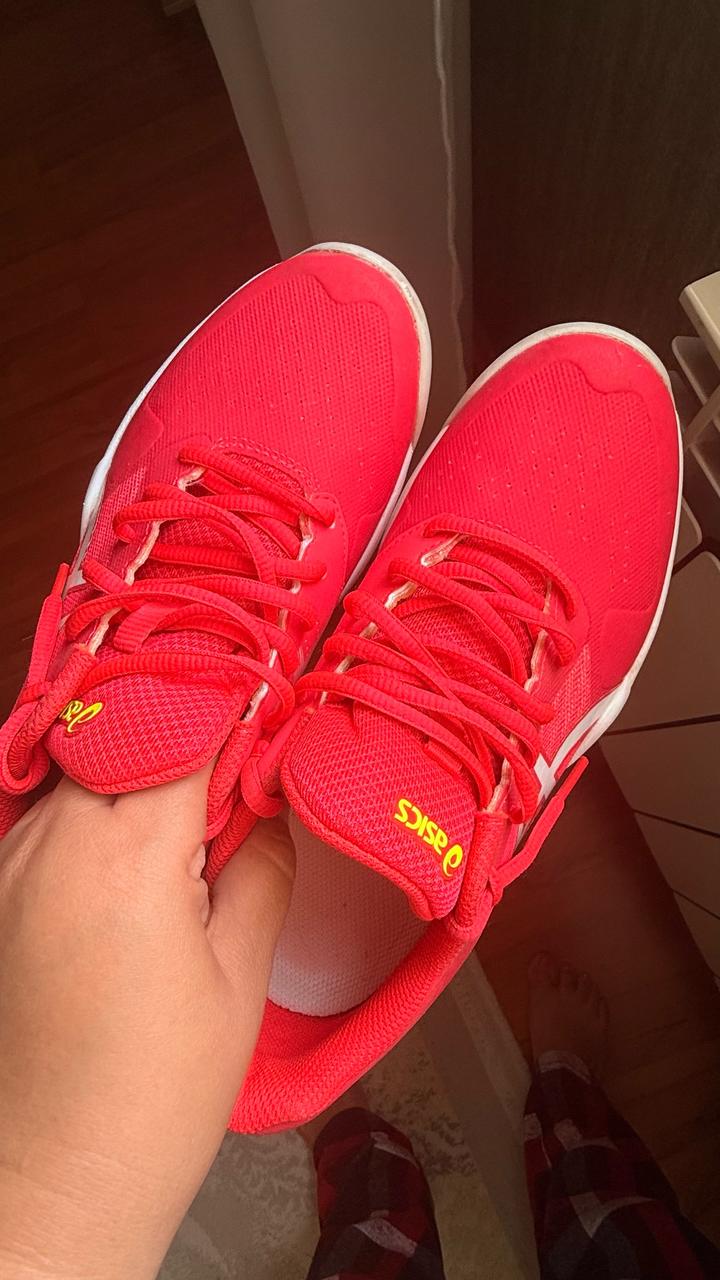 Кроссовки asics