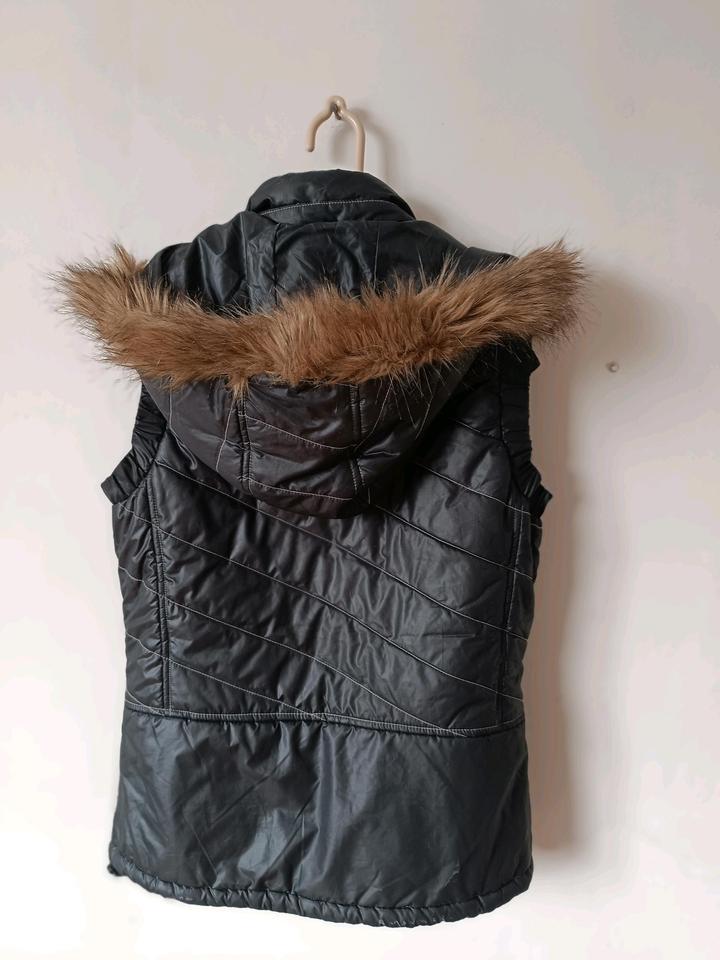 Безрукавка