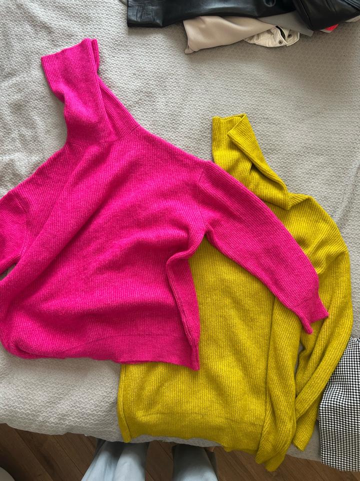 Свитеры 2шт
