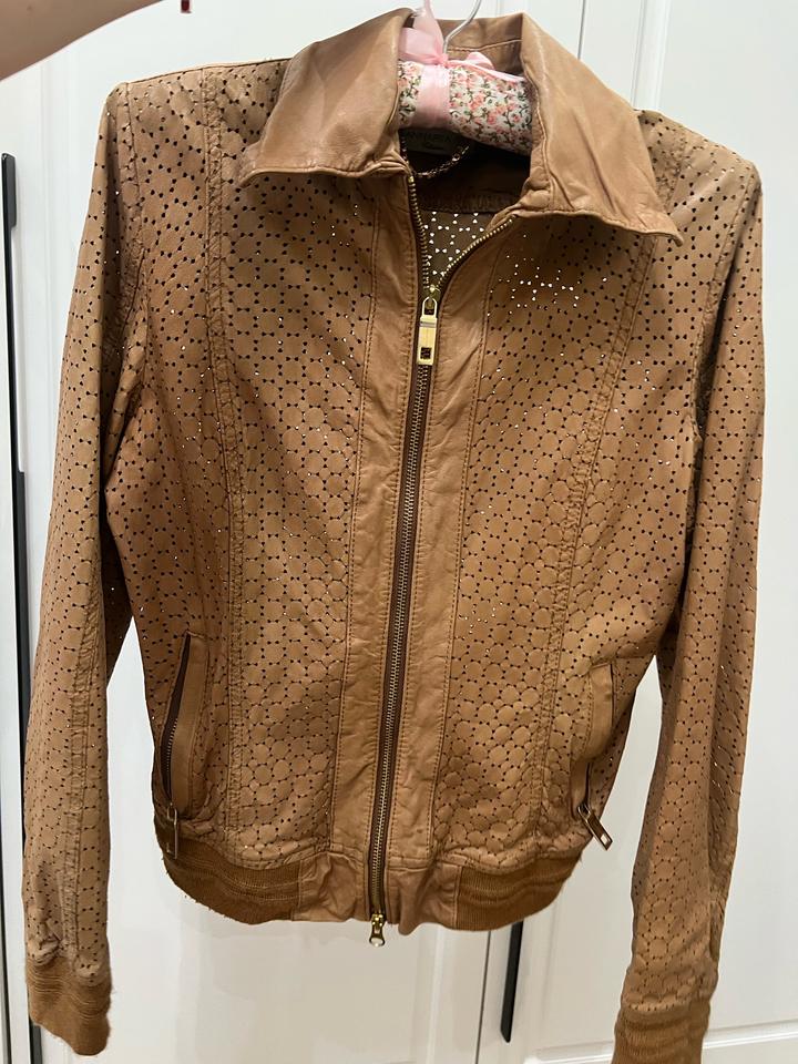 Кожаная куртка Annarita N