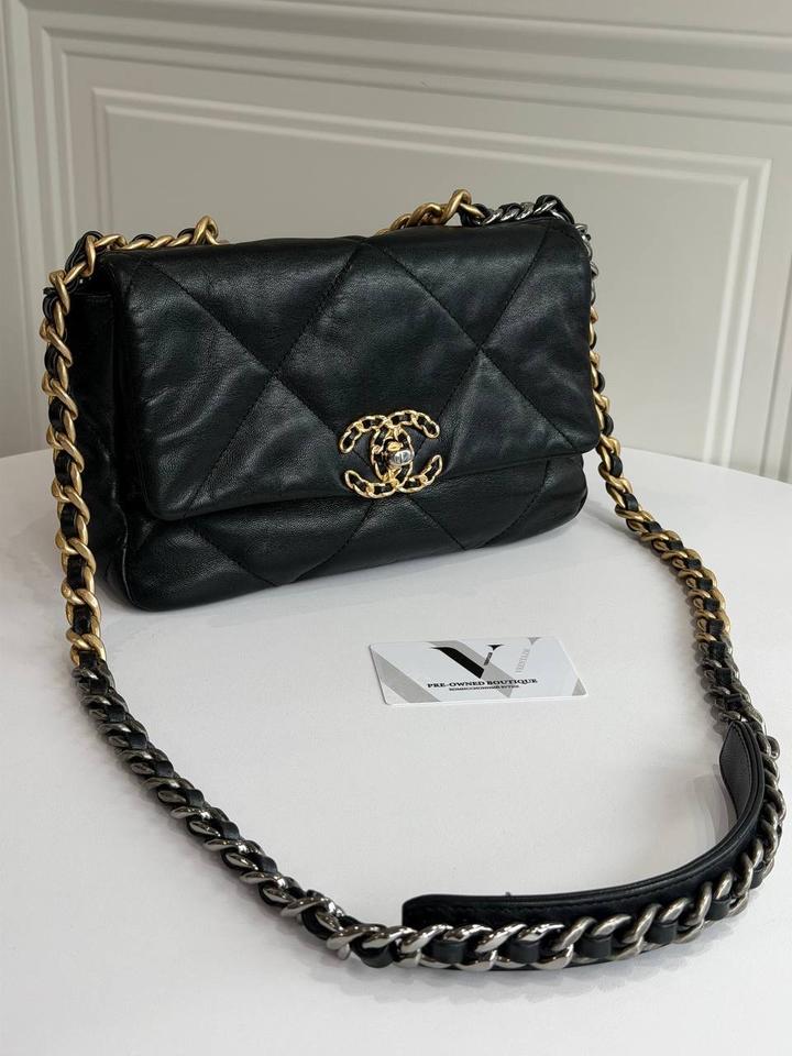 Chanel 19