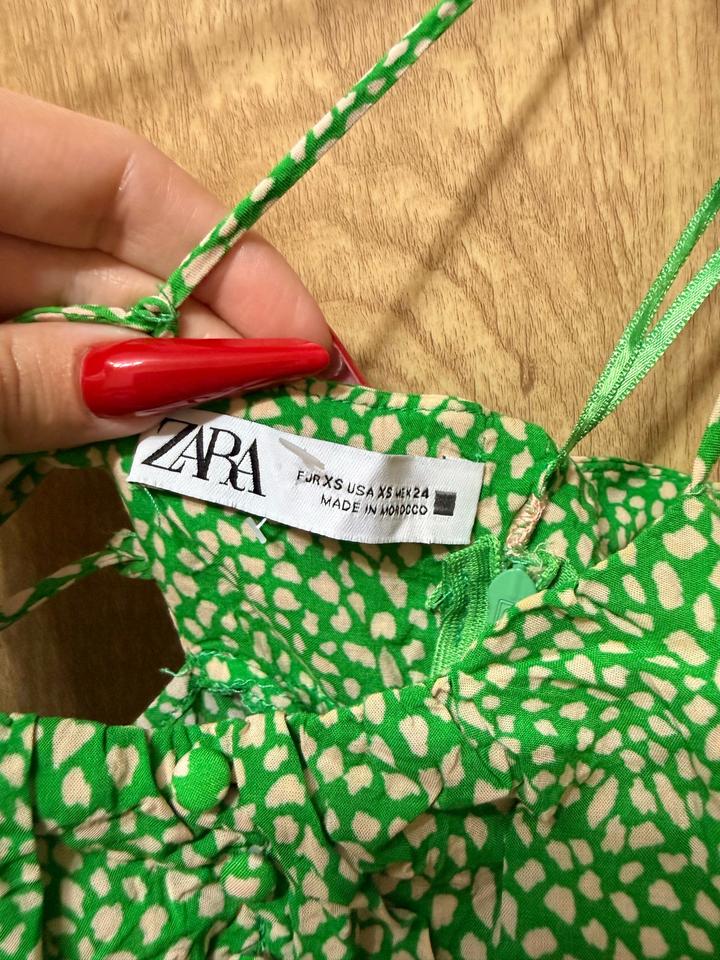 Зелёное летнее платье Zara