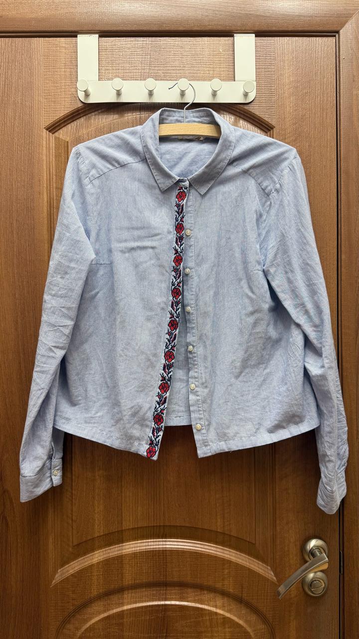 Приталенная укороченная рубашка