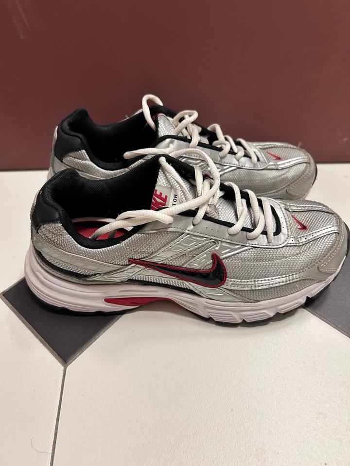 Nike original кроссовки 40,5