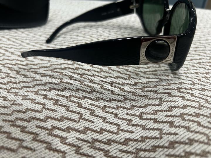 Очки фирмы etro