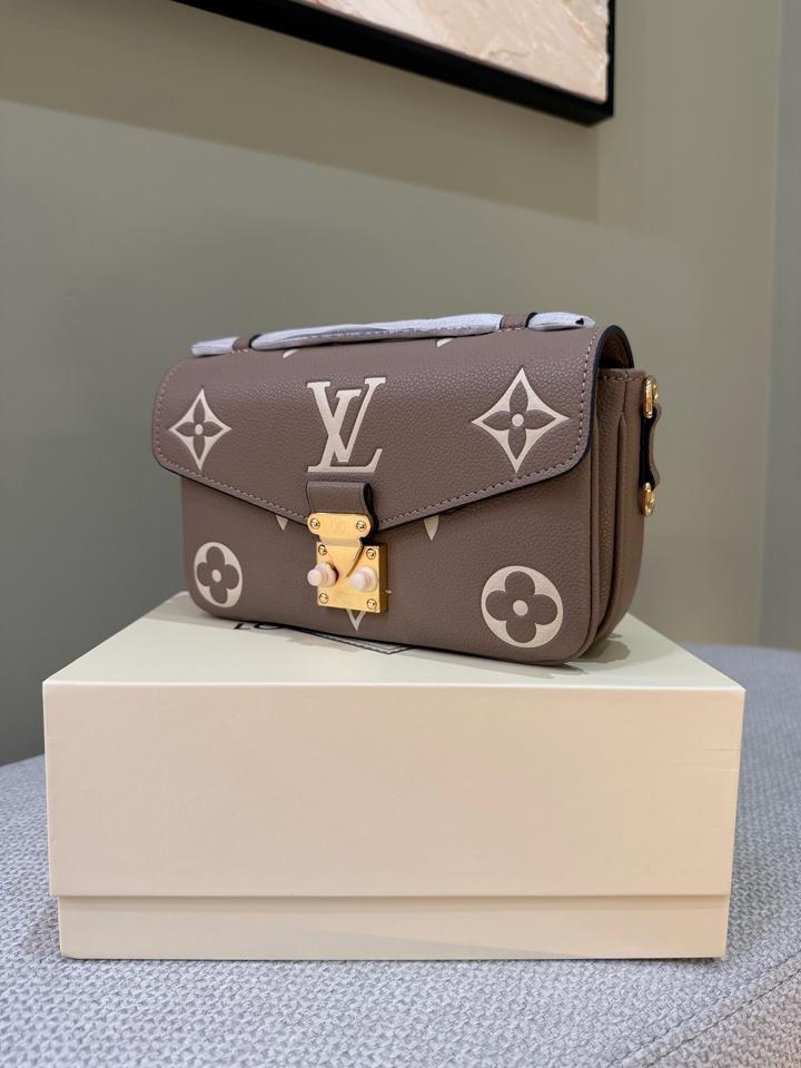 Новая сумка под ЛВ , натуральная кожа