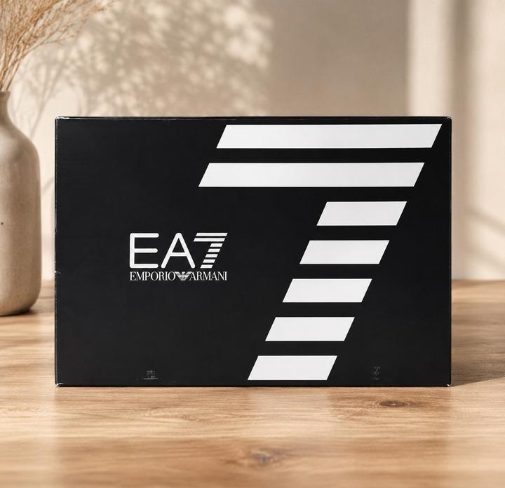 EA7 Emporio Armani Triple Black Gold