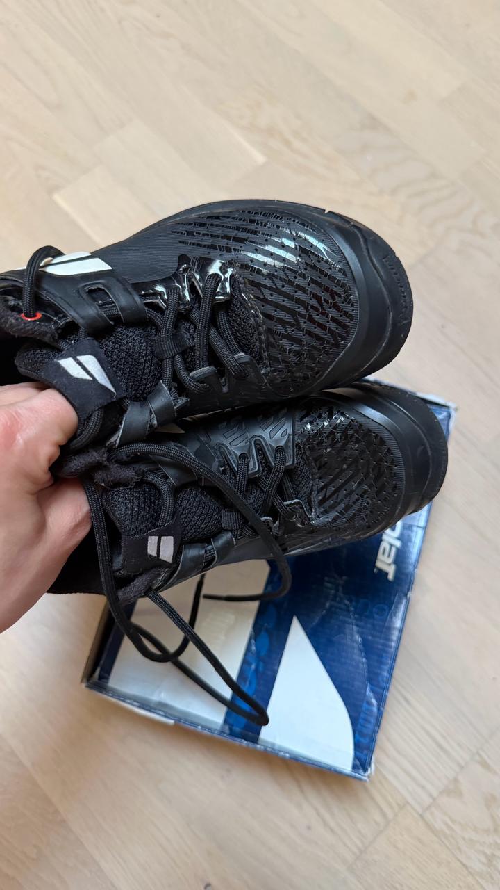 Теннисные кроссовки для мальчика Babolat