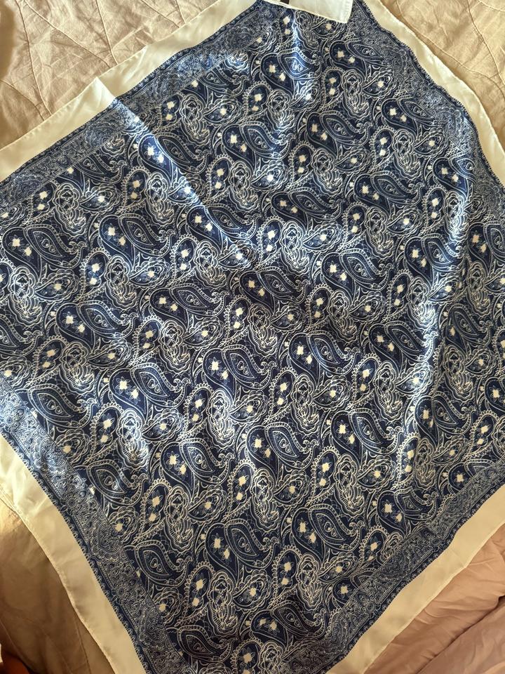 Красивый платок