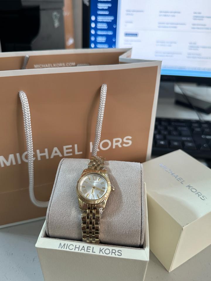 Часы женские Michael Kors