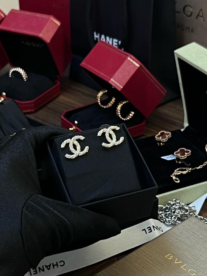 Серьги Chanel в полной упаковке