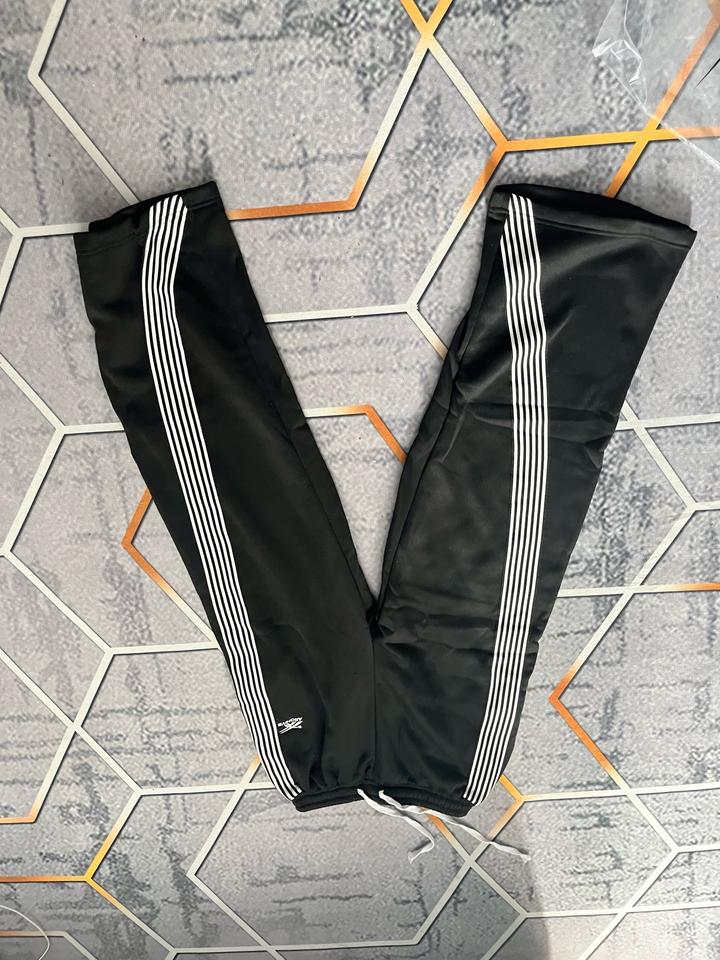 Черные штаны Ariyz