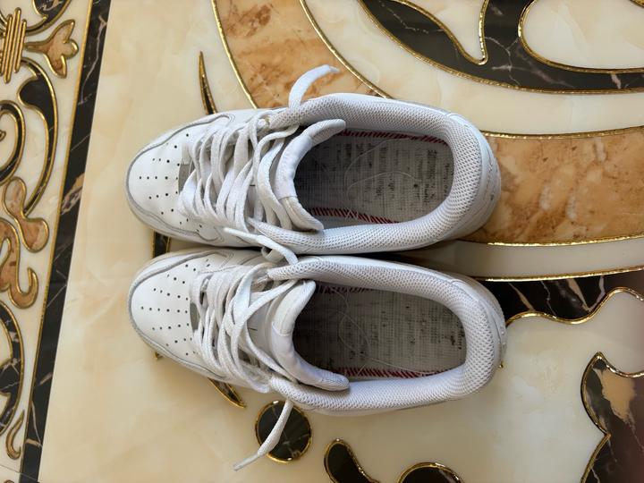 Белые кроссовки Nike Air-Force 1