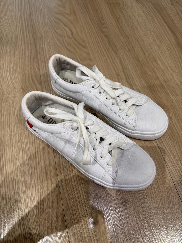 Белые крассовки