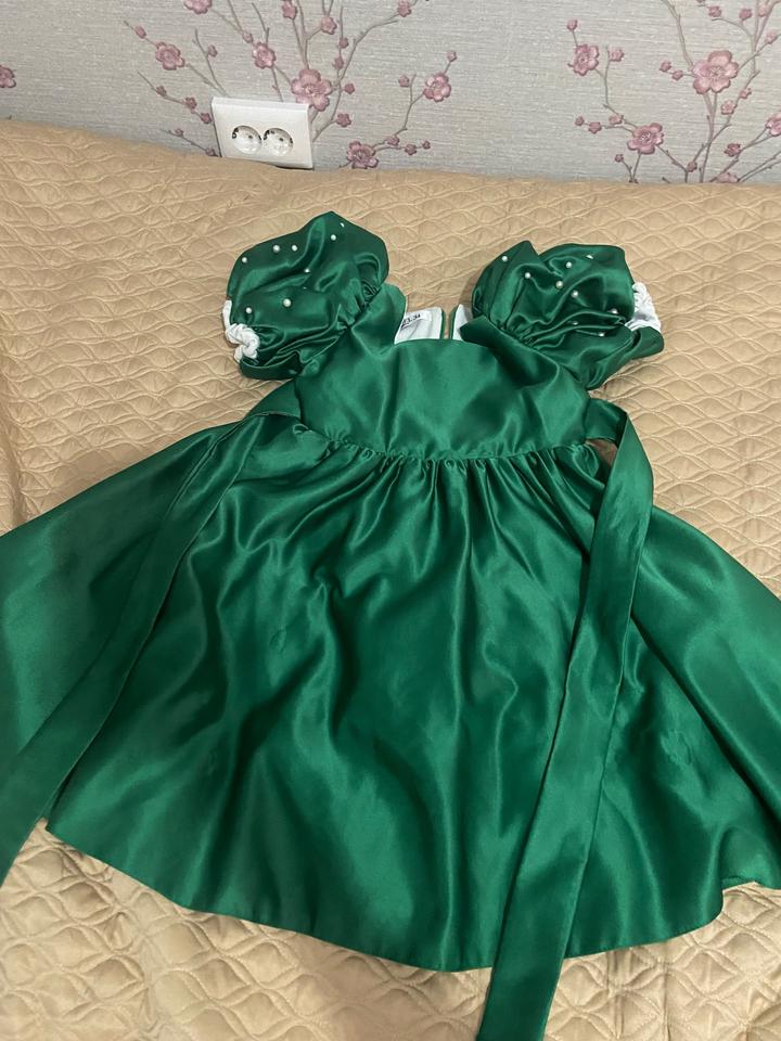 Платье на девочку. На 4 года