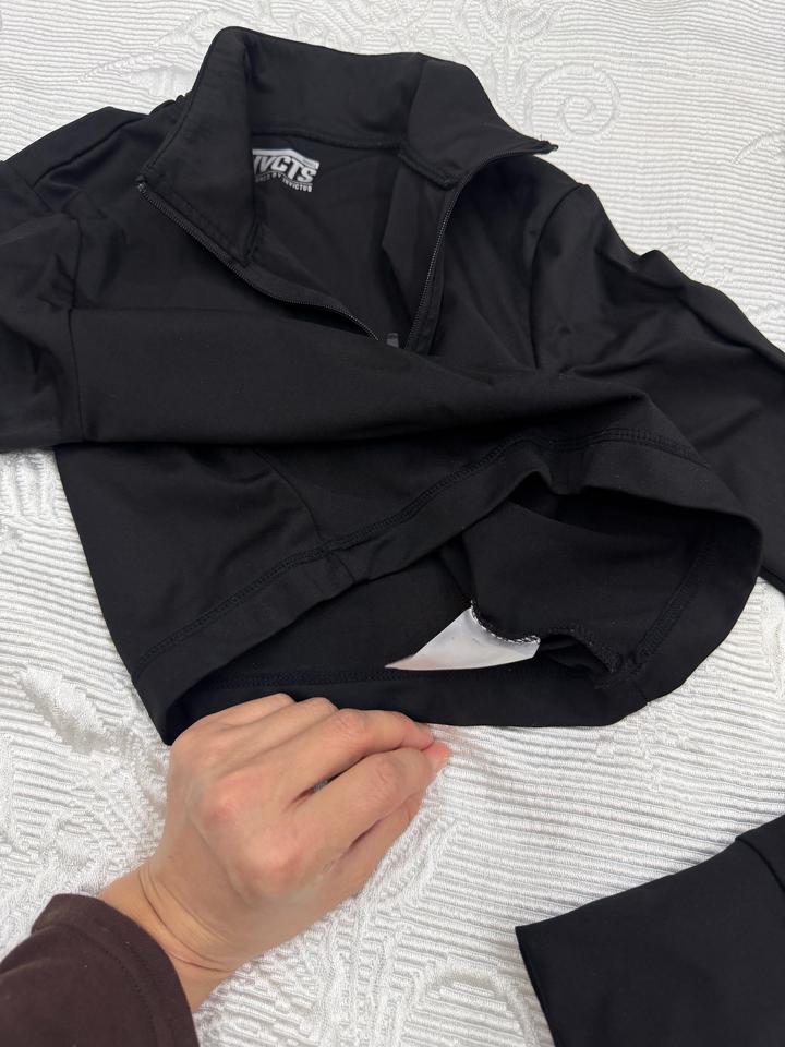 Лонгслив спортивный в зал для фитнеса от мерча Invictus размер XS