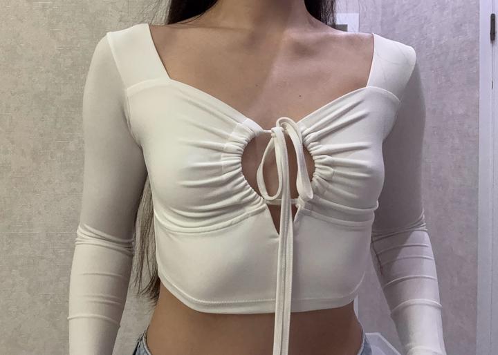 Топ на завязках для девушек с формами