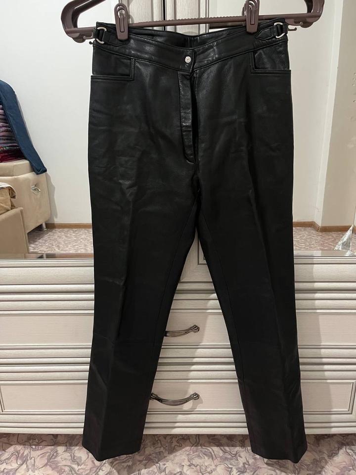 Кожаный брюки