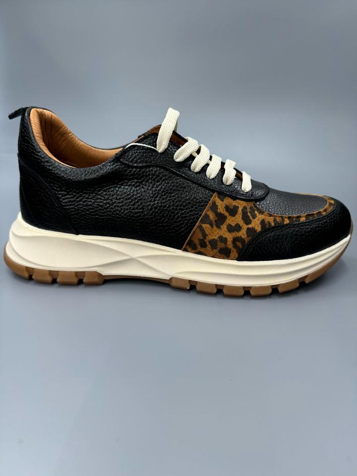 Новые кроссовки натуральная кожа, Турция