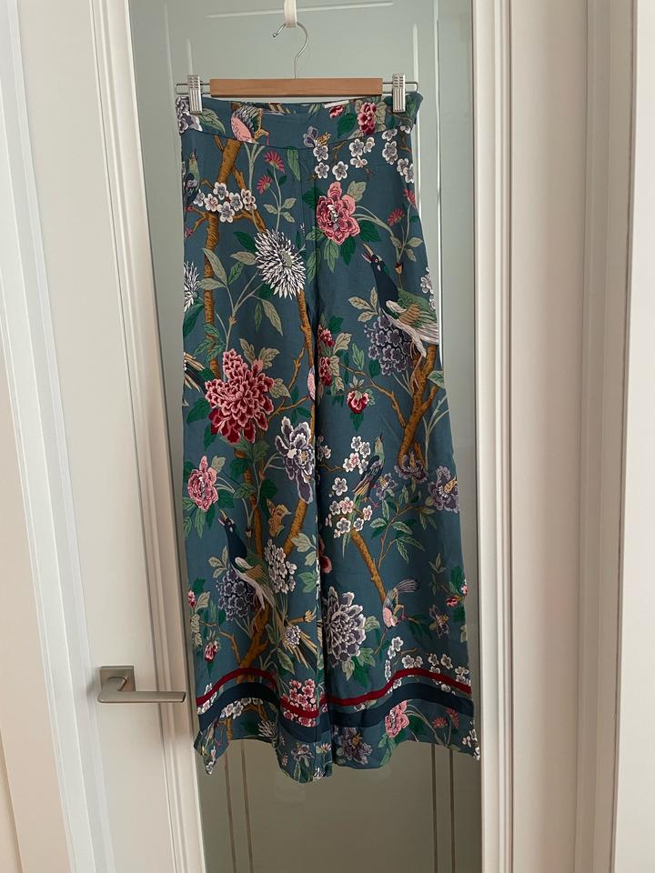 Брюки с принтом