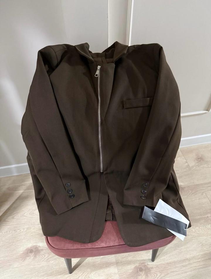 Пиджак коричневый