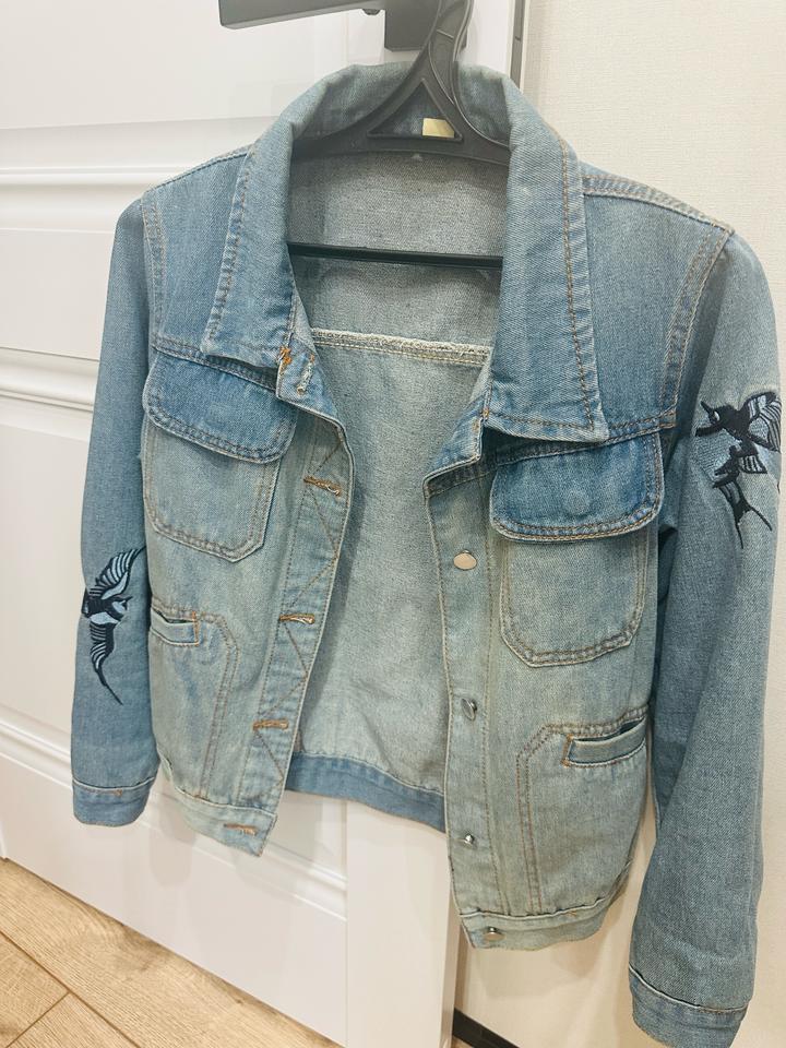 Джинсовая куртка