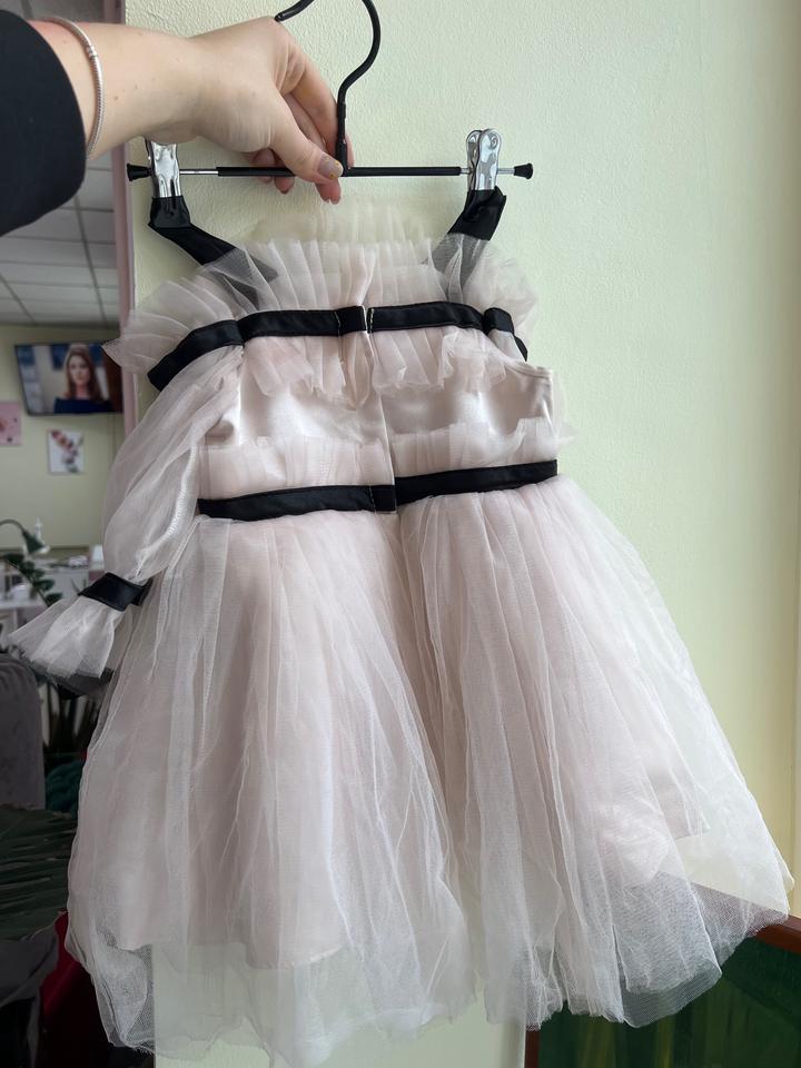 Нарядное детское платье