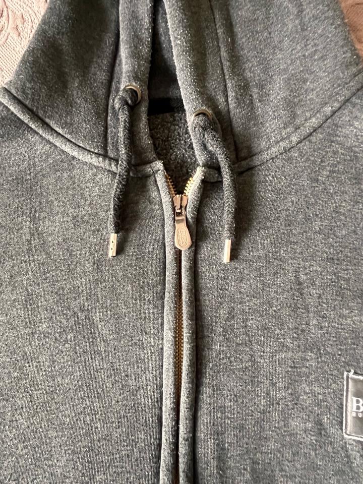 Худи Hugo boss серое