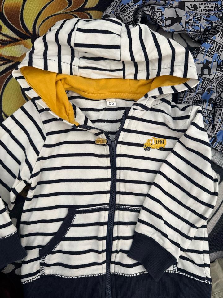 Пакет вещей 86см,штаны,кофта,2 ветровки