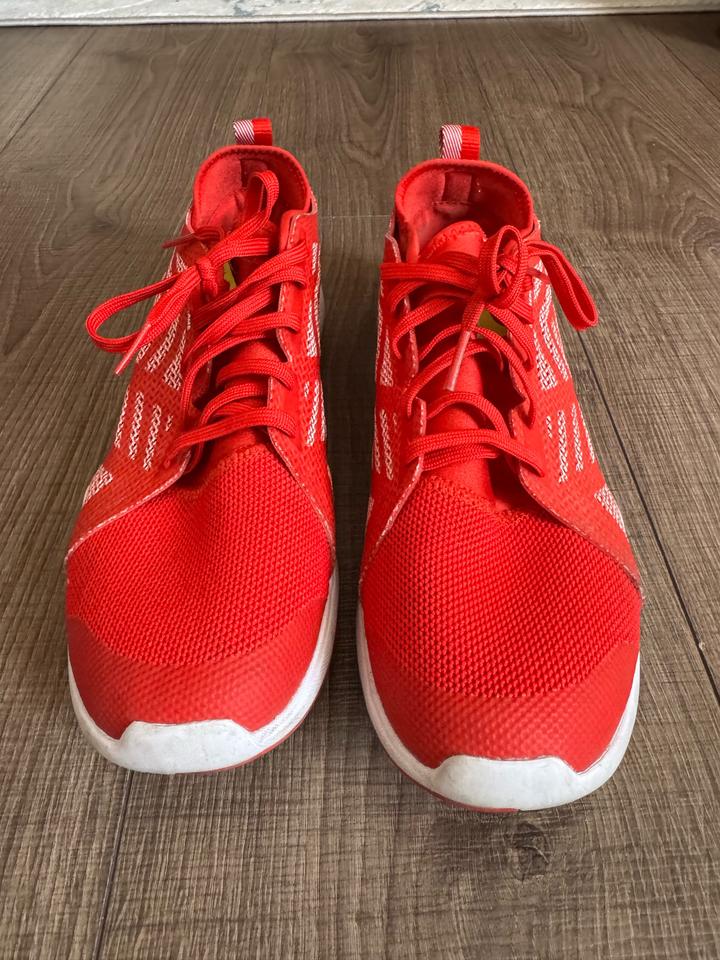 Reebok кроссовки