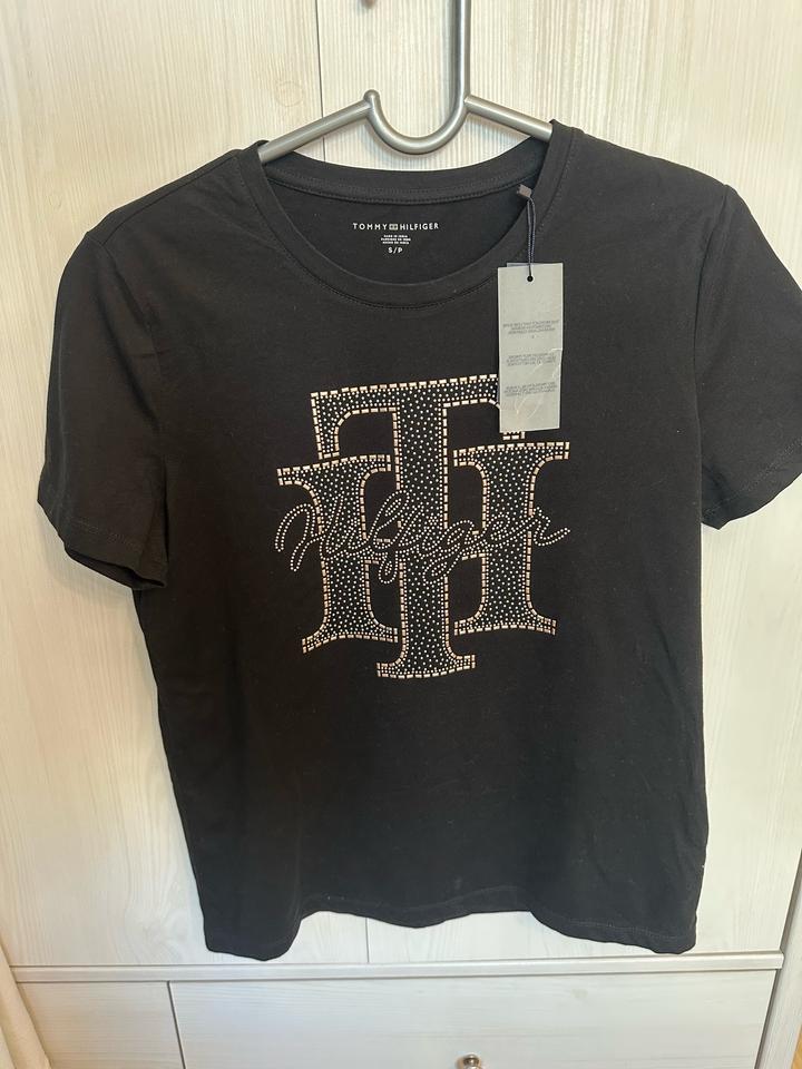 Футболка Tommy Hilfiger