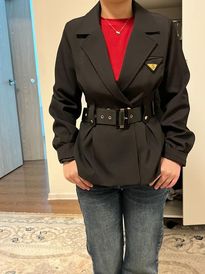 Черный пиджак
