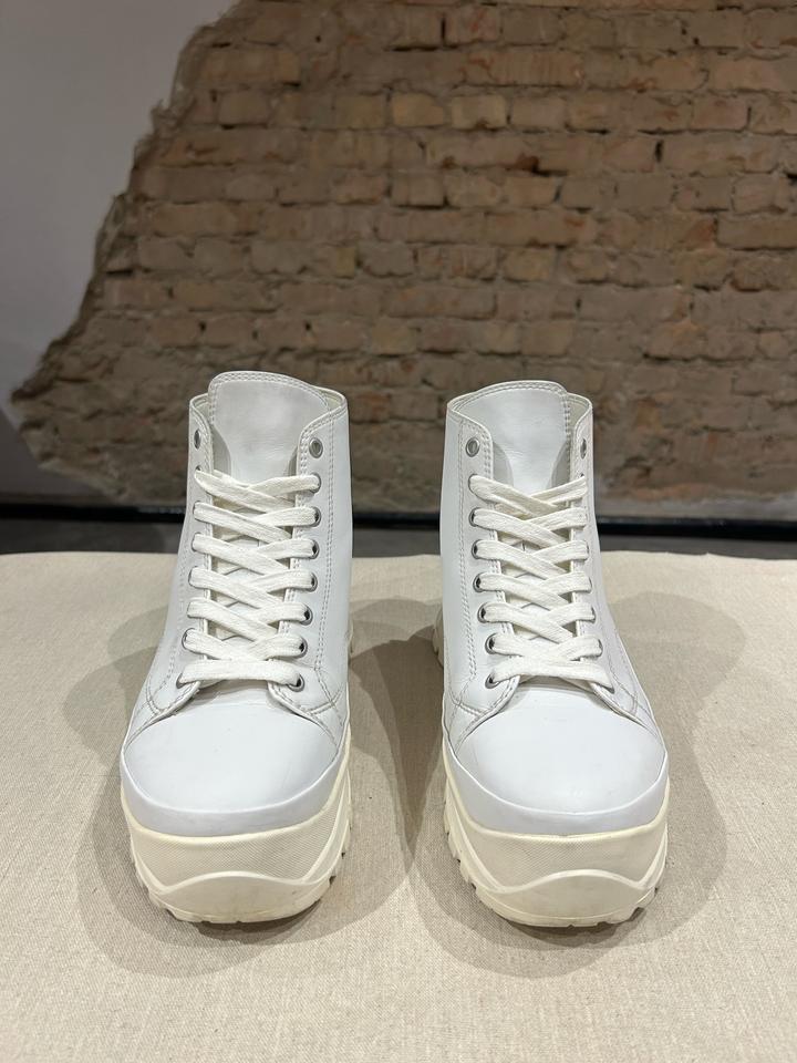 Kazuyuki Kumagai Attachment Micro-Coating High-Top Sneakers