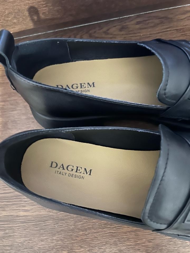 Кожанные лоферы Дагем