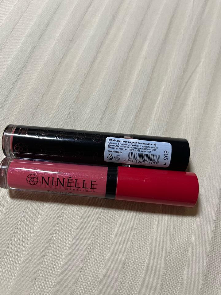Блеск 713 и матовая помада 605 Ninelle