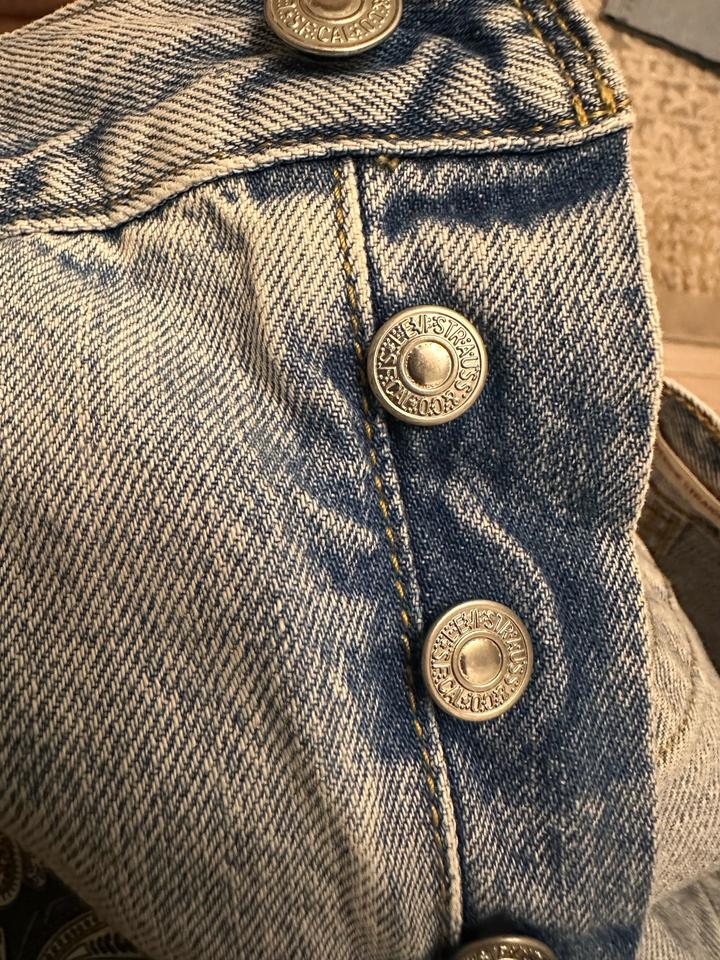 Levi’s джинсы